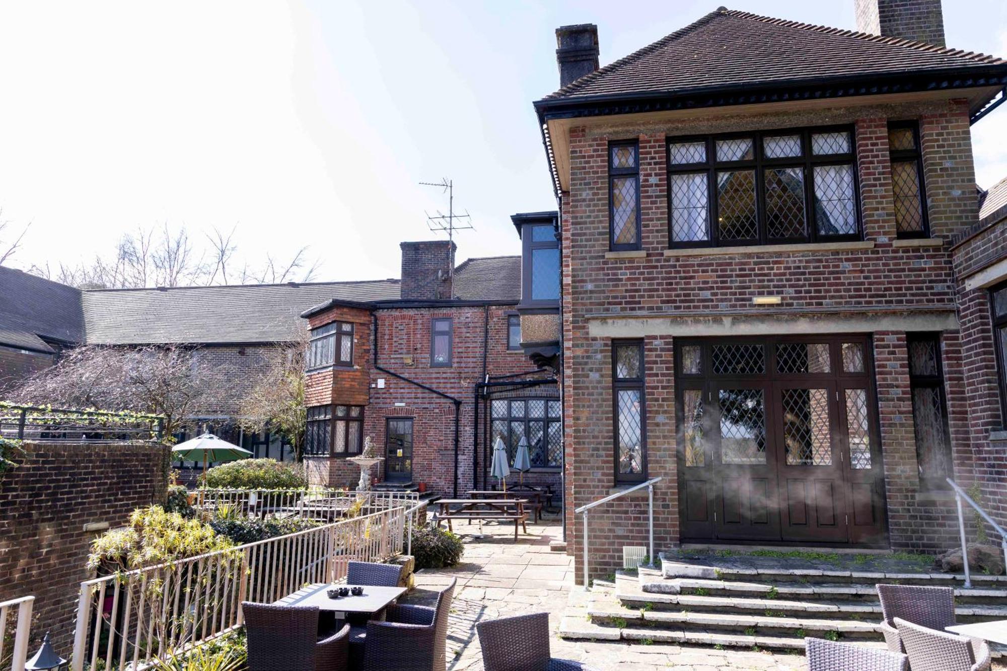 Roebuck By Greene King Inns Forest Row Exteriör bild